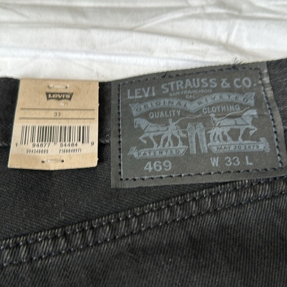 Levis 469 Loose Shorts Men 33 Black Denim 100% Cotton Midrise Hits below knee - Picture 6 of 6